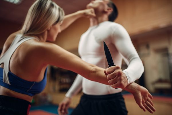 CURSO CERTIFICADO DE DEFENSA PERSONAL ARMAS CORTOPUNZANTE